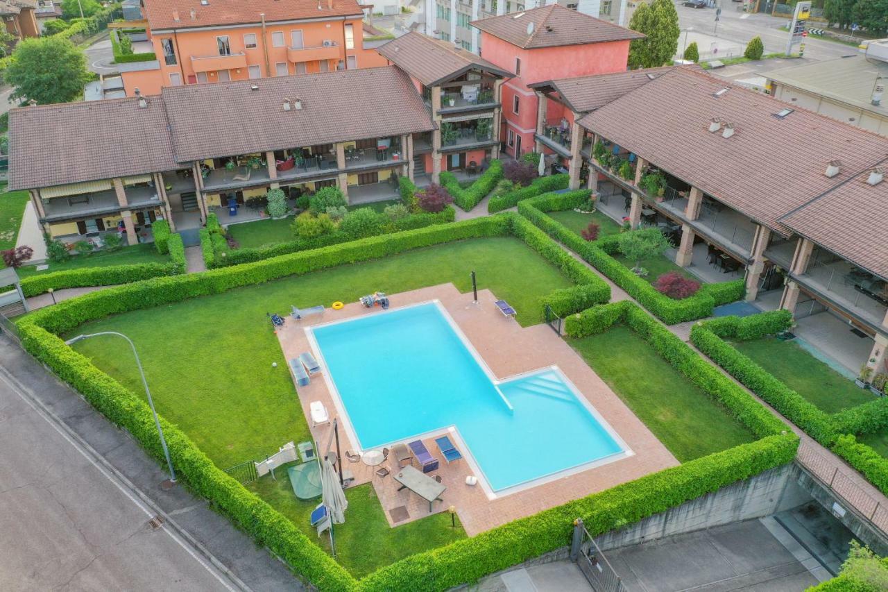 Peschiera Summer Home Пескьера-дель-Гарда Экстерьер фото
