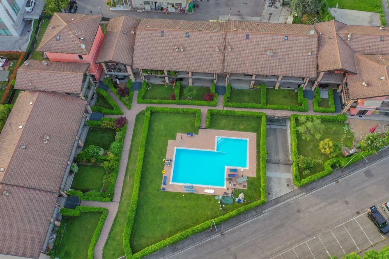 Peschiera Summer Home Пескьера-дель-Гарда Экстерьер фото