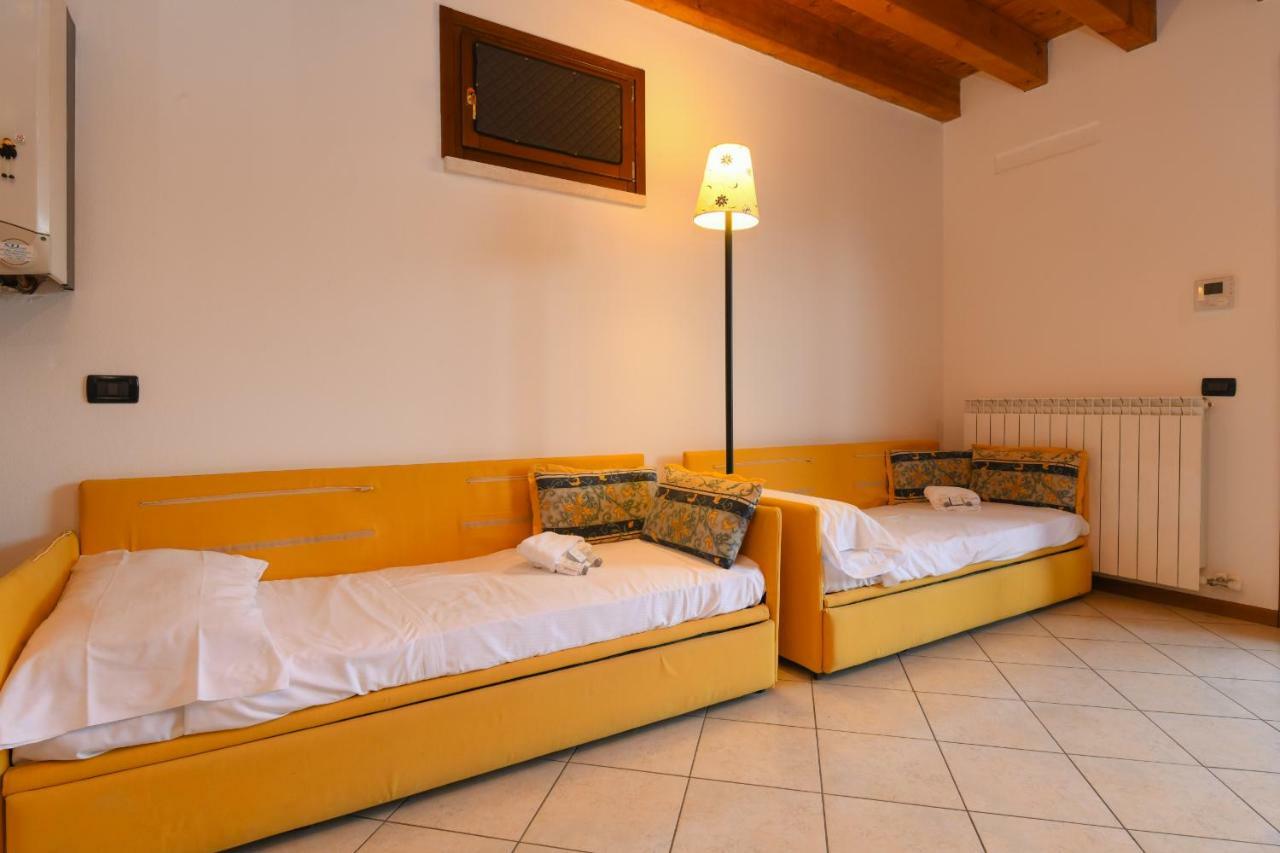 Peschiera Summer Home Пескьера-дель-Гарда Экстерьер фото